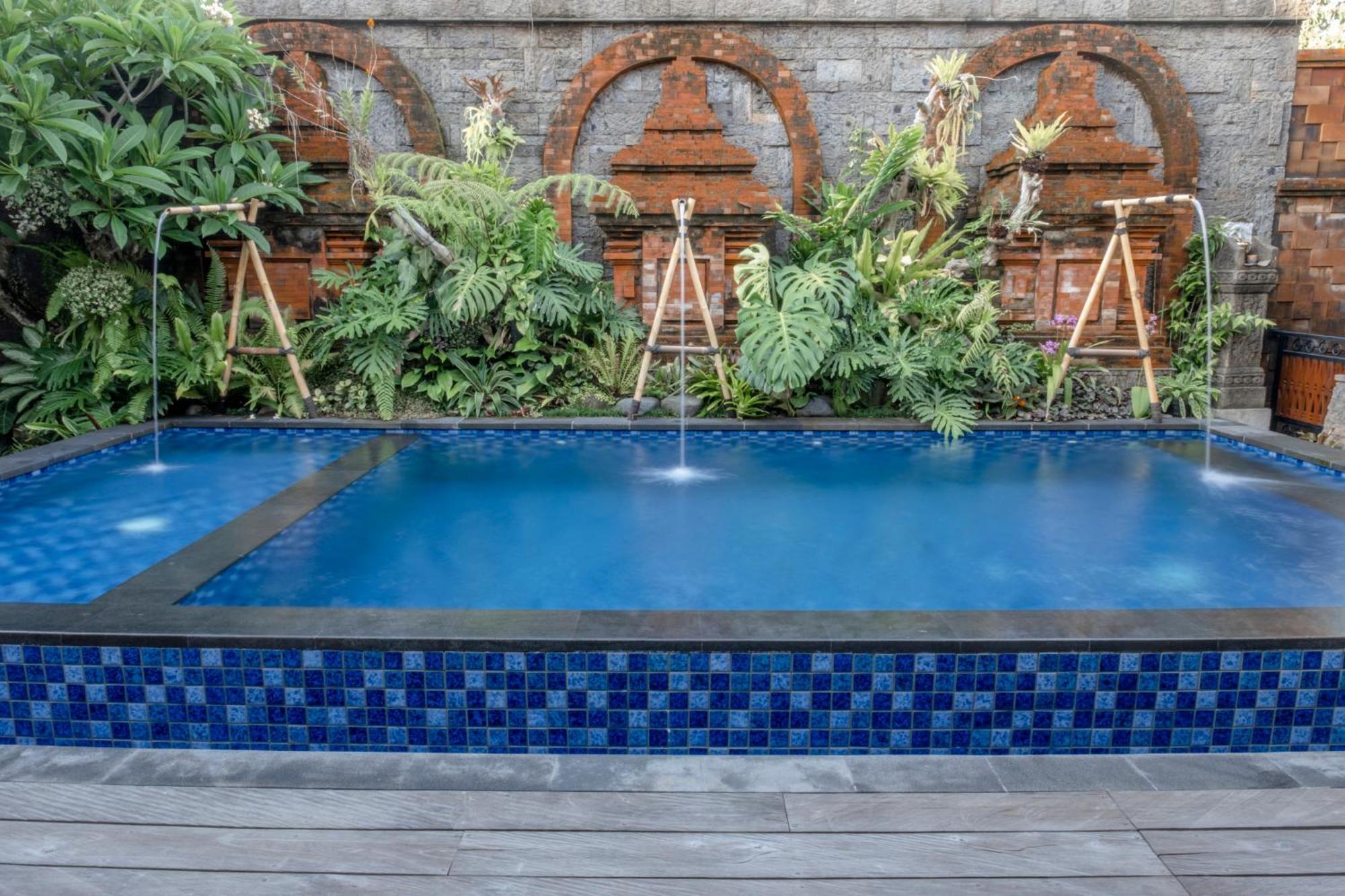 Taman Prabhawa Hotel Sukawati  Luaran gambar